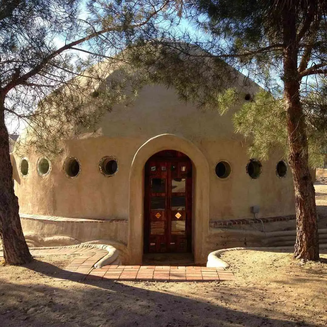 Construyendo viviendas ecológicas con Superadobe en Valladolid Yucatán