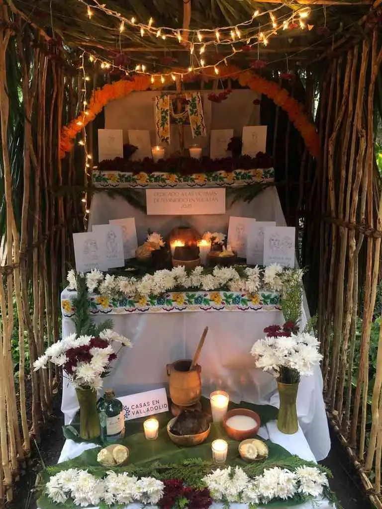 Casas en Valladolid celebra el Hanal Pixán.