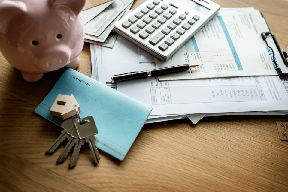 ¿Por qué comprar una propiedad con un agente inmobiliario? — Casas en Valladolid