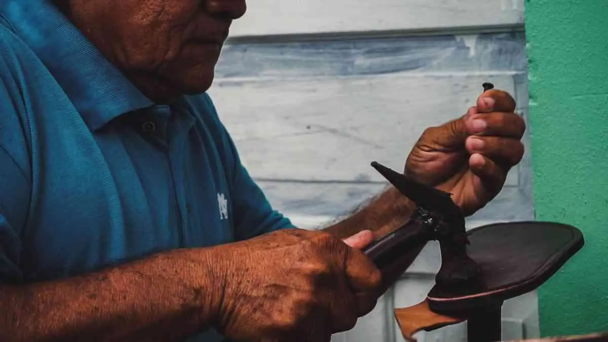 Alfonso Cetina: talabartero en Valladolid.  