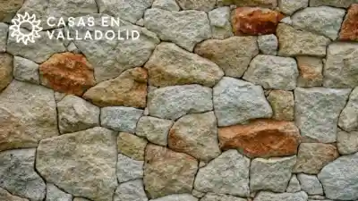 Muro de piedra y proyecto técnico para una casa en Valladolid, Yucatán